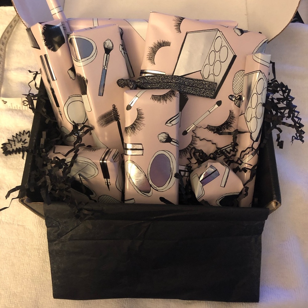 Makeup mystery box $99(retail minimum of $250)